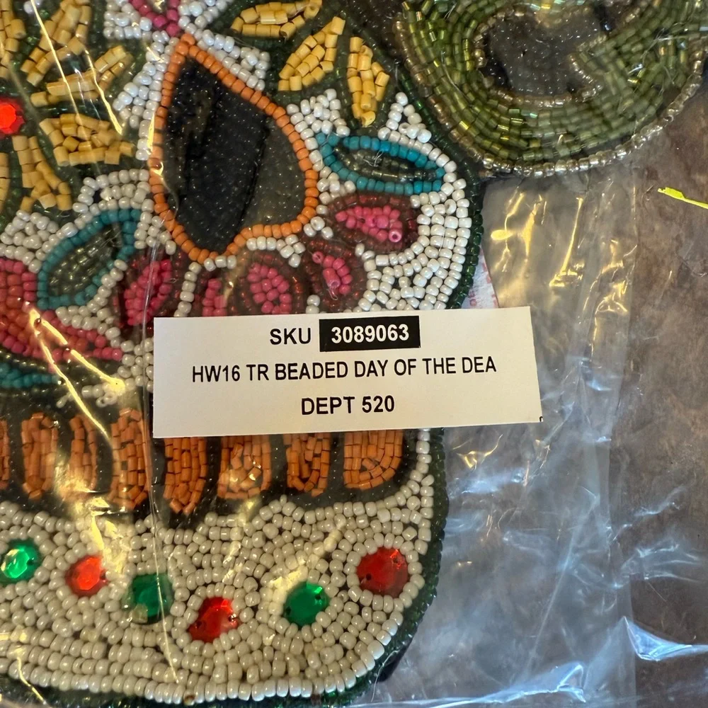 RARE! HTF! NWT Pier One Sugar Skull Day of the Dead Ornate Beaded Tablerunner